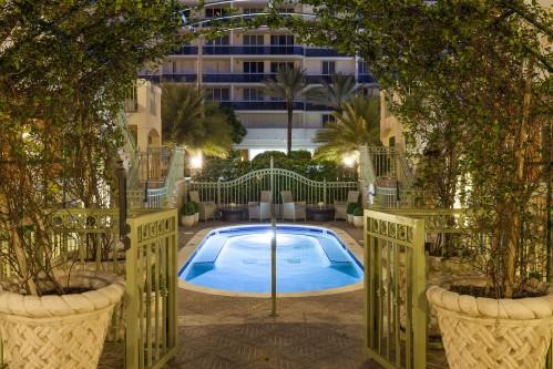 Sun Harbour Boutique Hotel – Swimming Pool